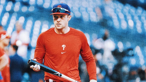 MLB Trending Image: Phillies' Rhys Hoskins likely out for season with torn ACL
